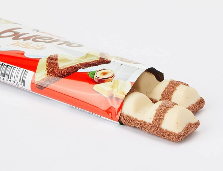 KINDER Bueno White Multipack additional product photograph 3