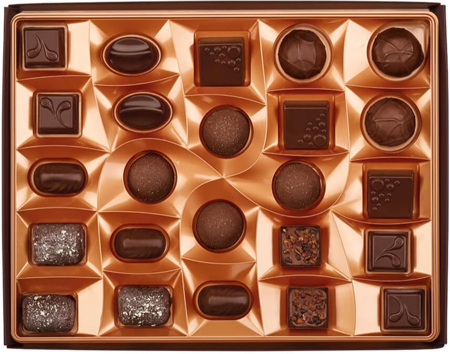 THORNTONS Continental Dark Selection additional product photograph 3